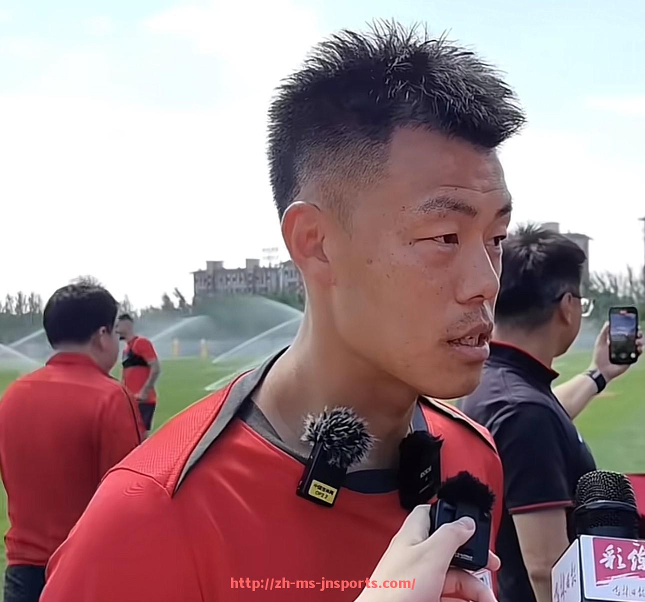 JN江南体育-字母哥在2021年NBA总决赛中的关键表现带队夺冠